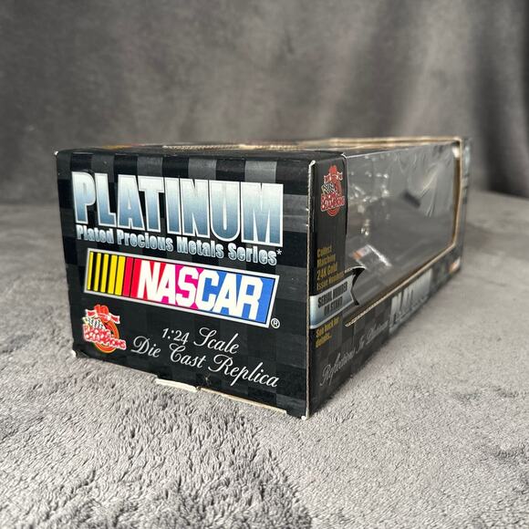 Racing Champions 1:24 Scale Die Cast Nascar Reflections In Platinum #25 - Picture 2 of 6